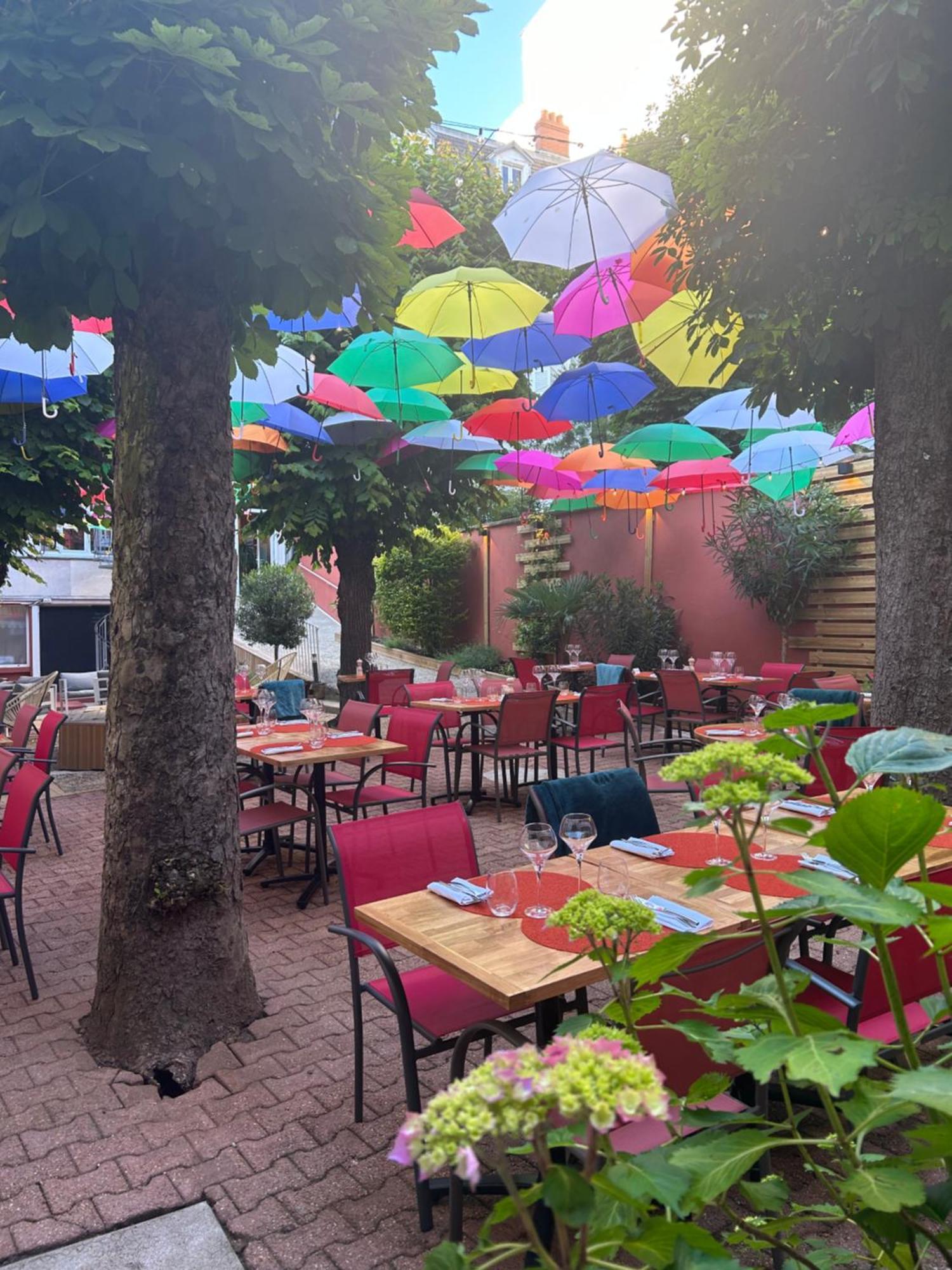 Hotel & Restaurant Le Patio Vichy Kültér fotó